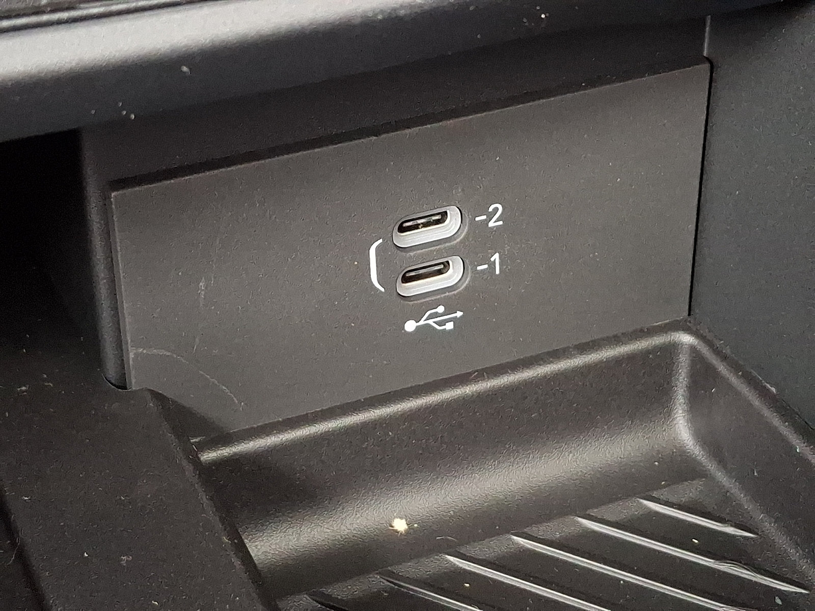 New 2027 Chrysler Pacifica Limited AWD/4WD image 16