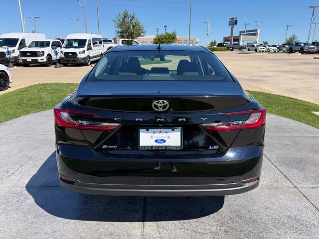 Used 2025 Toyota Camry LE image 5