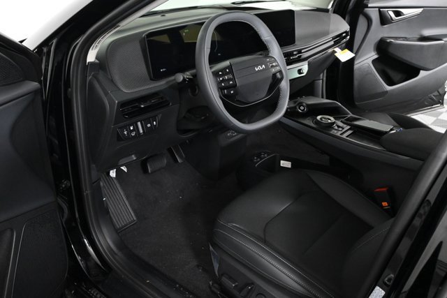 New 2025 Kia EV6 Wind image 16