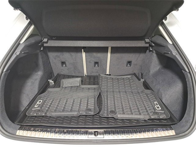 Used 2024 Audi Q3 2.0T Premium Plus image 9