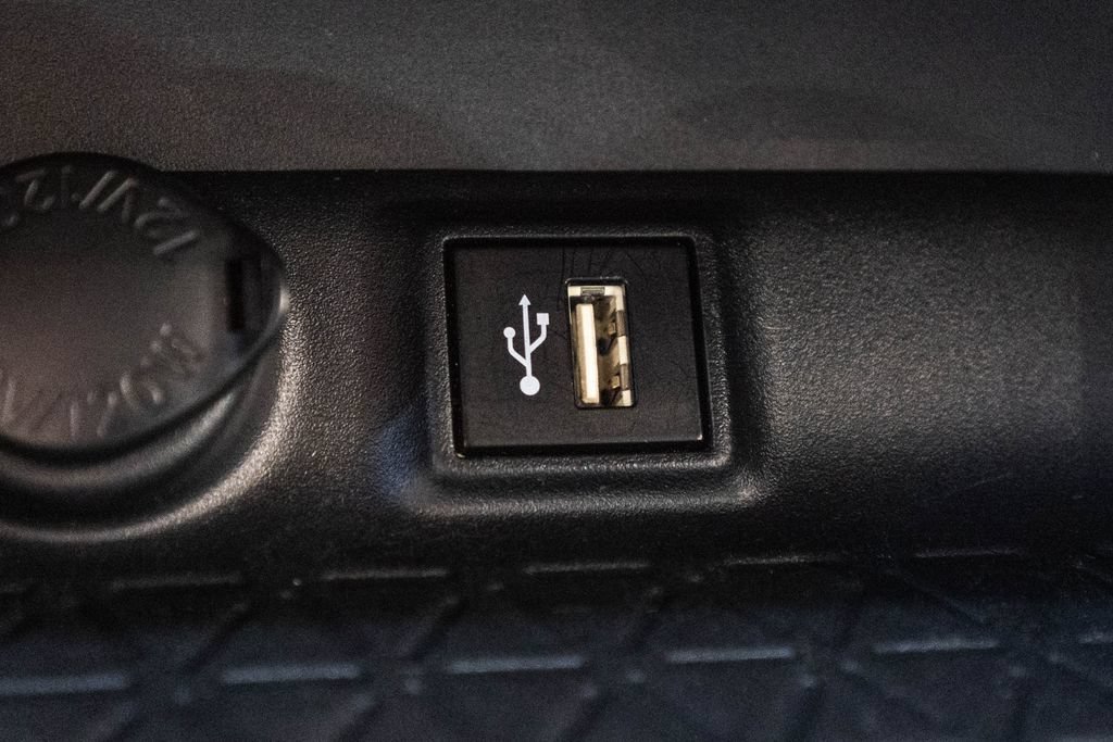 Used 2025 Toyota RAV4 XLE AWD/4WD image 26