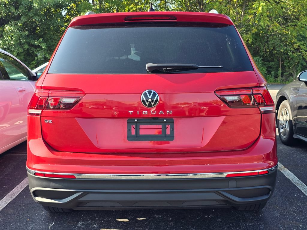 Used 2023 Volkswagen Tiguan SE FWD image 6
