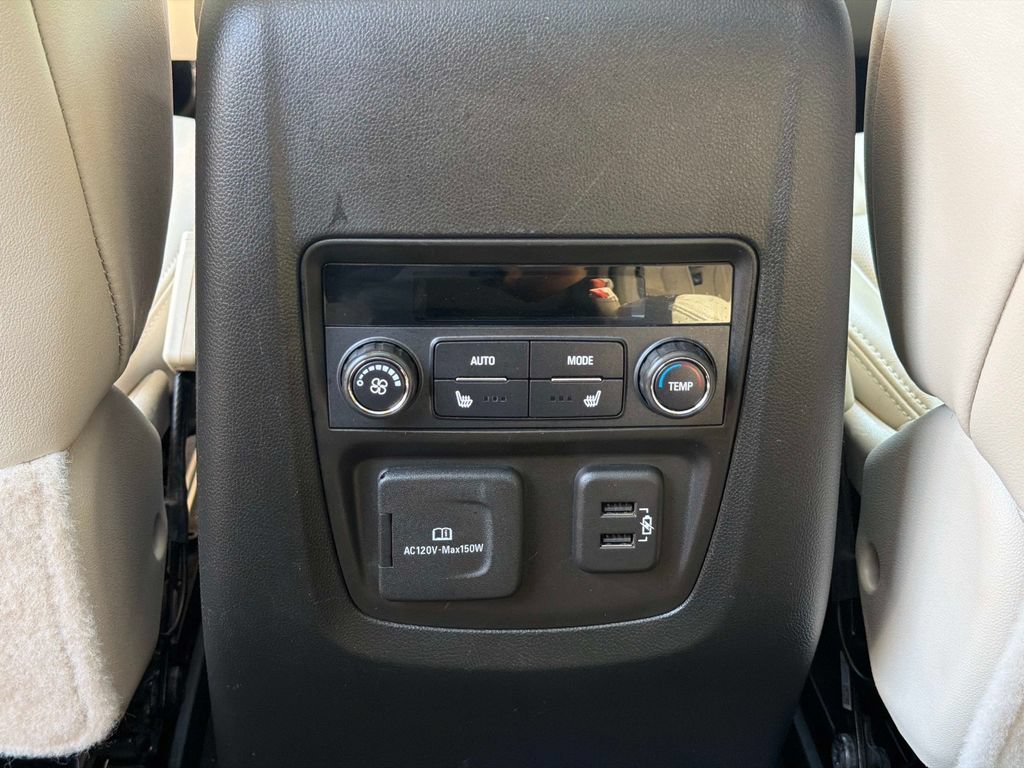 Used 2024 Buick Enclave Avenir FWD image 18