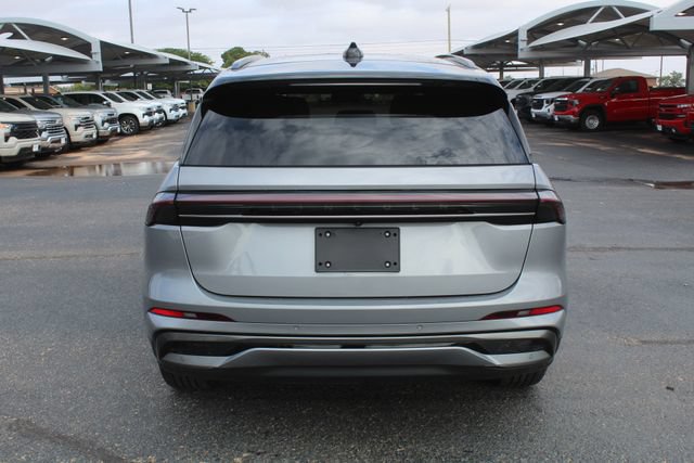 Used 2025 Lincoln Nautilus Reserve w/ Jet Appearance Package AWD/4WD image 4