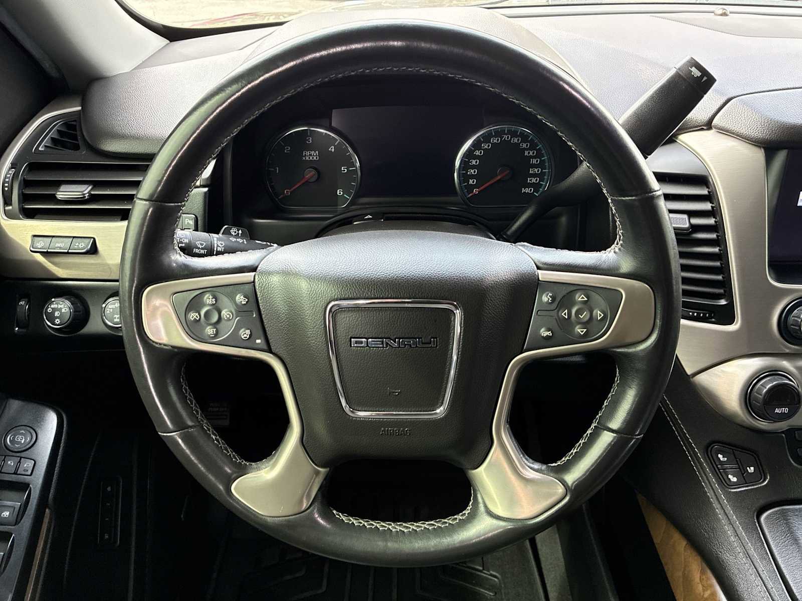Used 2019 GMC Yukon Denali w/ Open Road Package AWD/4WD image 11