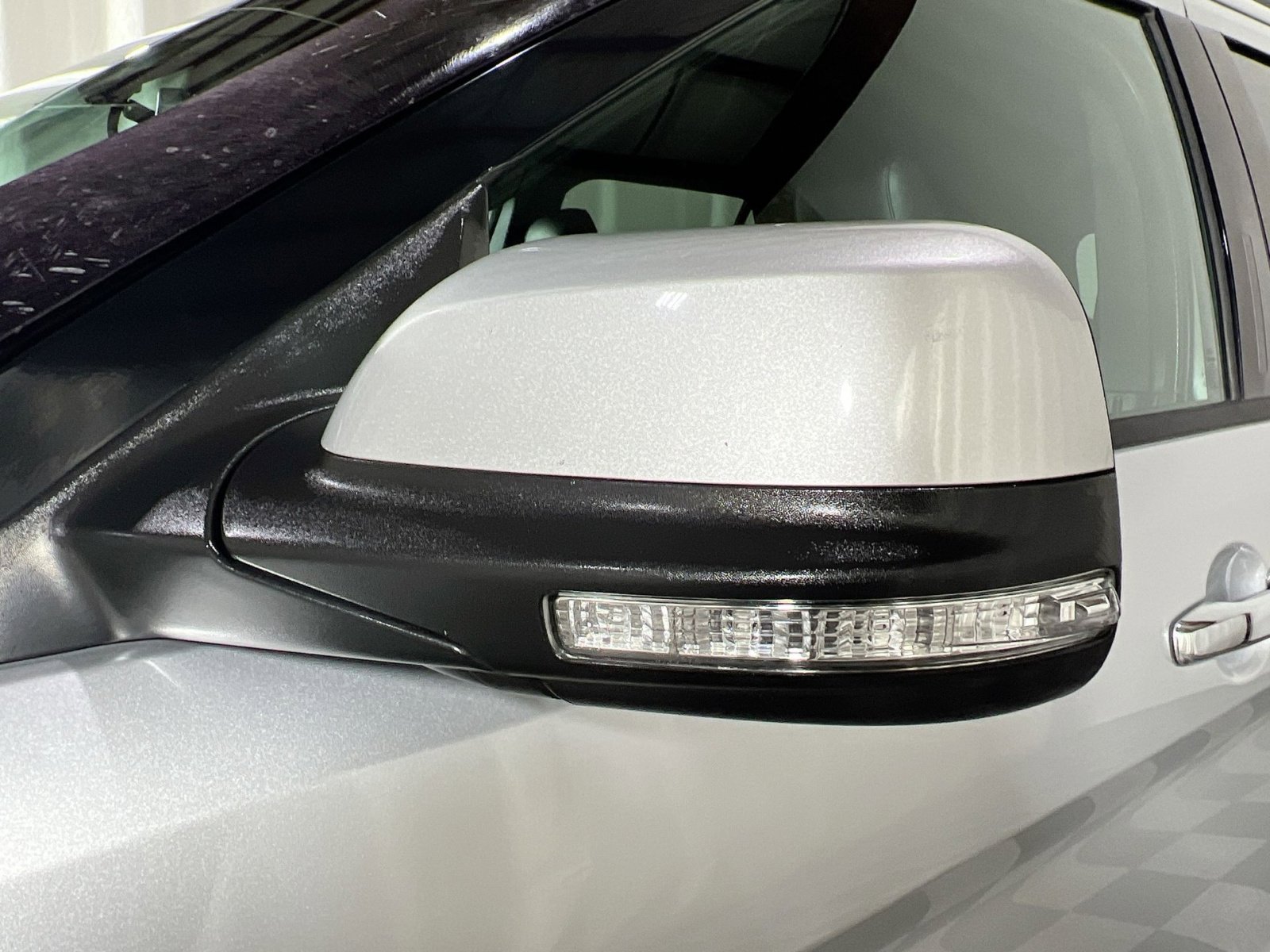 Used 2019 Ford Explorer Limited w/ Class III Trailer Tow Package image 14