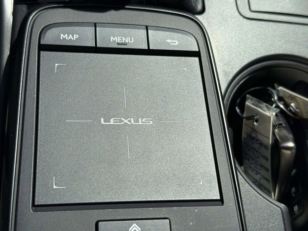 Used 2025 Lexus IS 500 RWD image 25