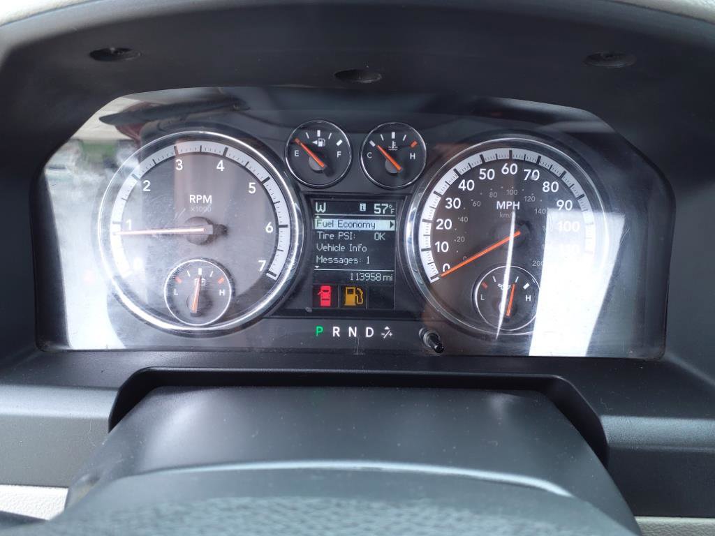 Used 2012 RAM 1500 Classic SLT w/ Luxury Group image 26