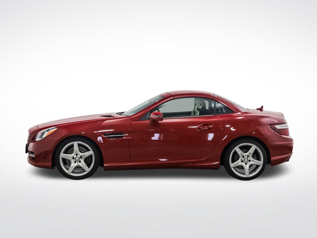 Used 2012 Mercedes-Benz SLK 350 image 2