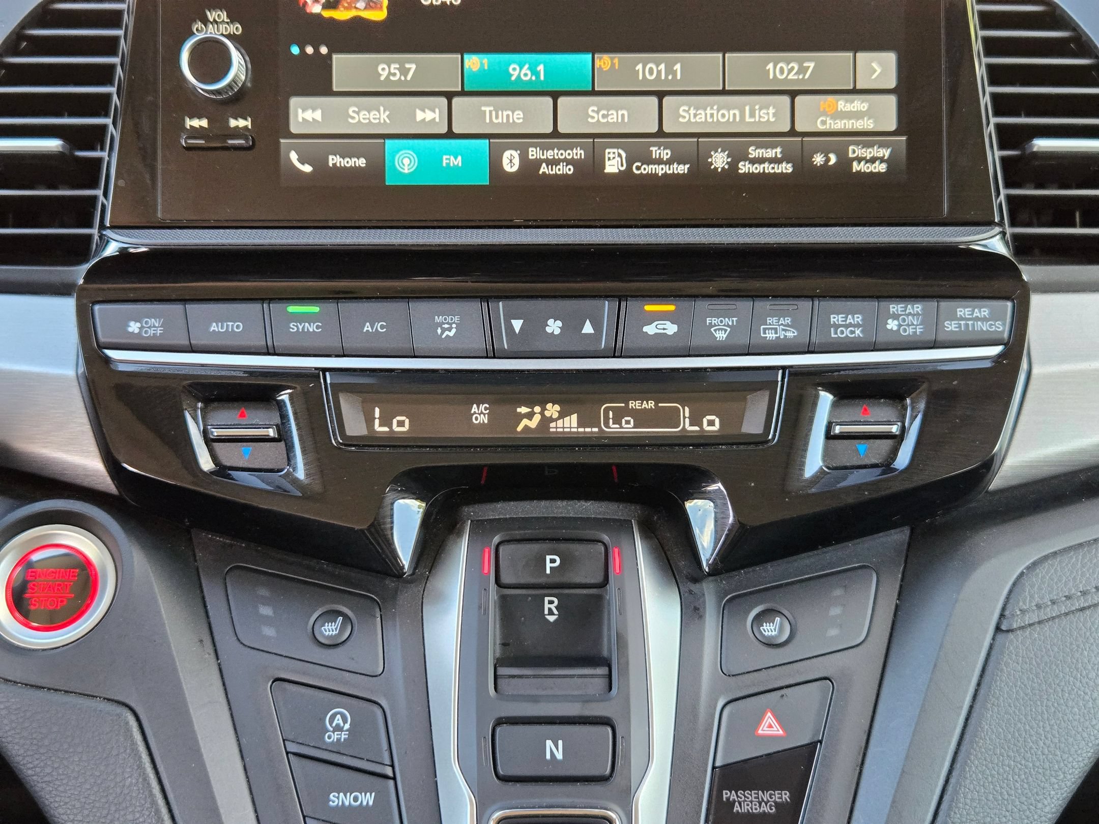 Used 2025 Honda Odyssey EX-L image 17