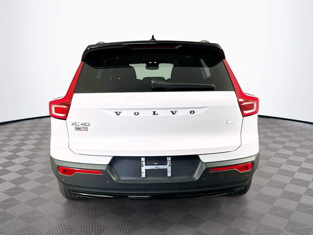 Used 2023 Volvo XC40 Recharge Plus AWD/4WD image 9