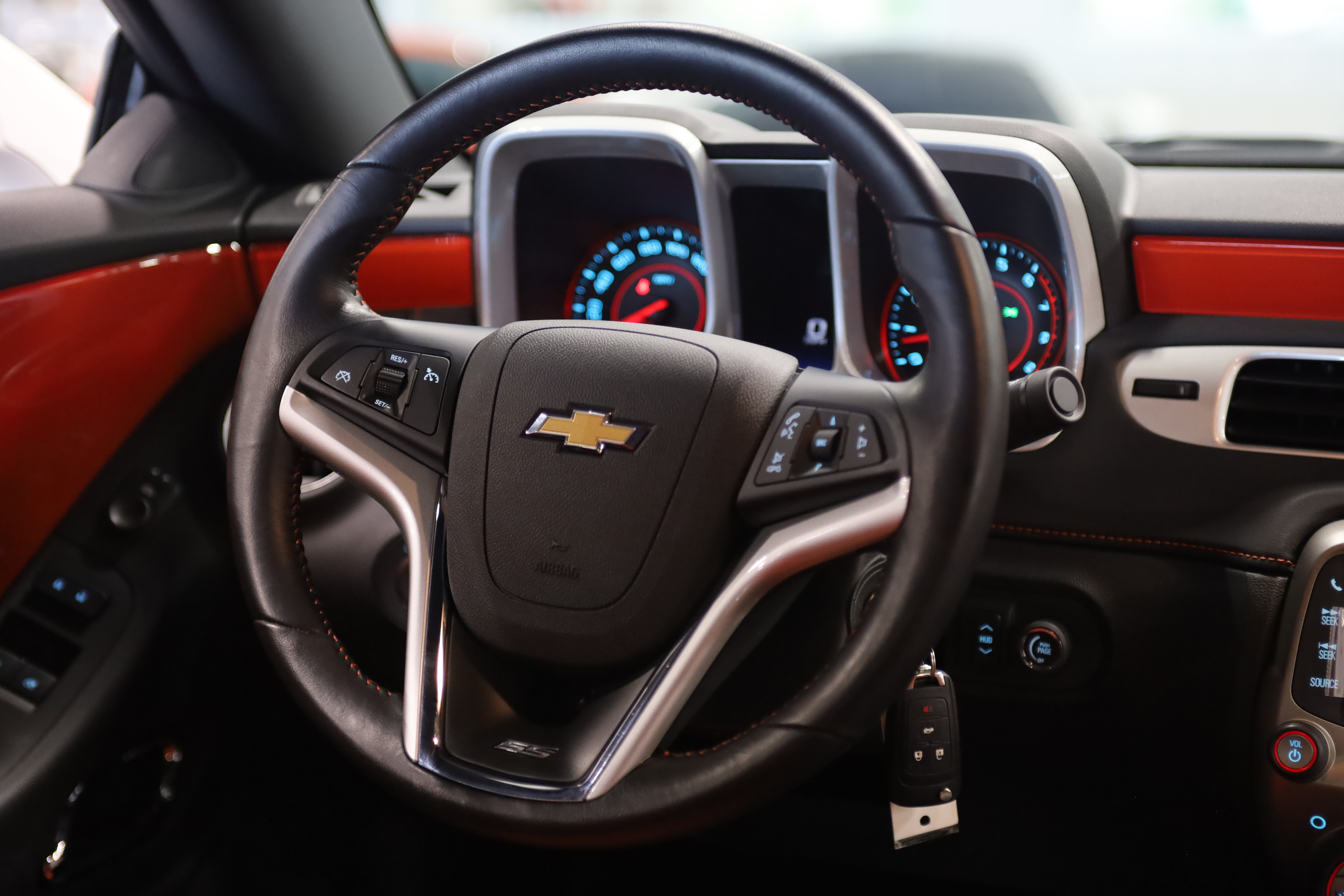 Used 2015 Chevrolet Camaro SS w/ RS Package RWD image 26