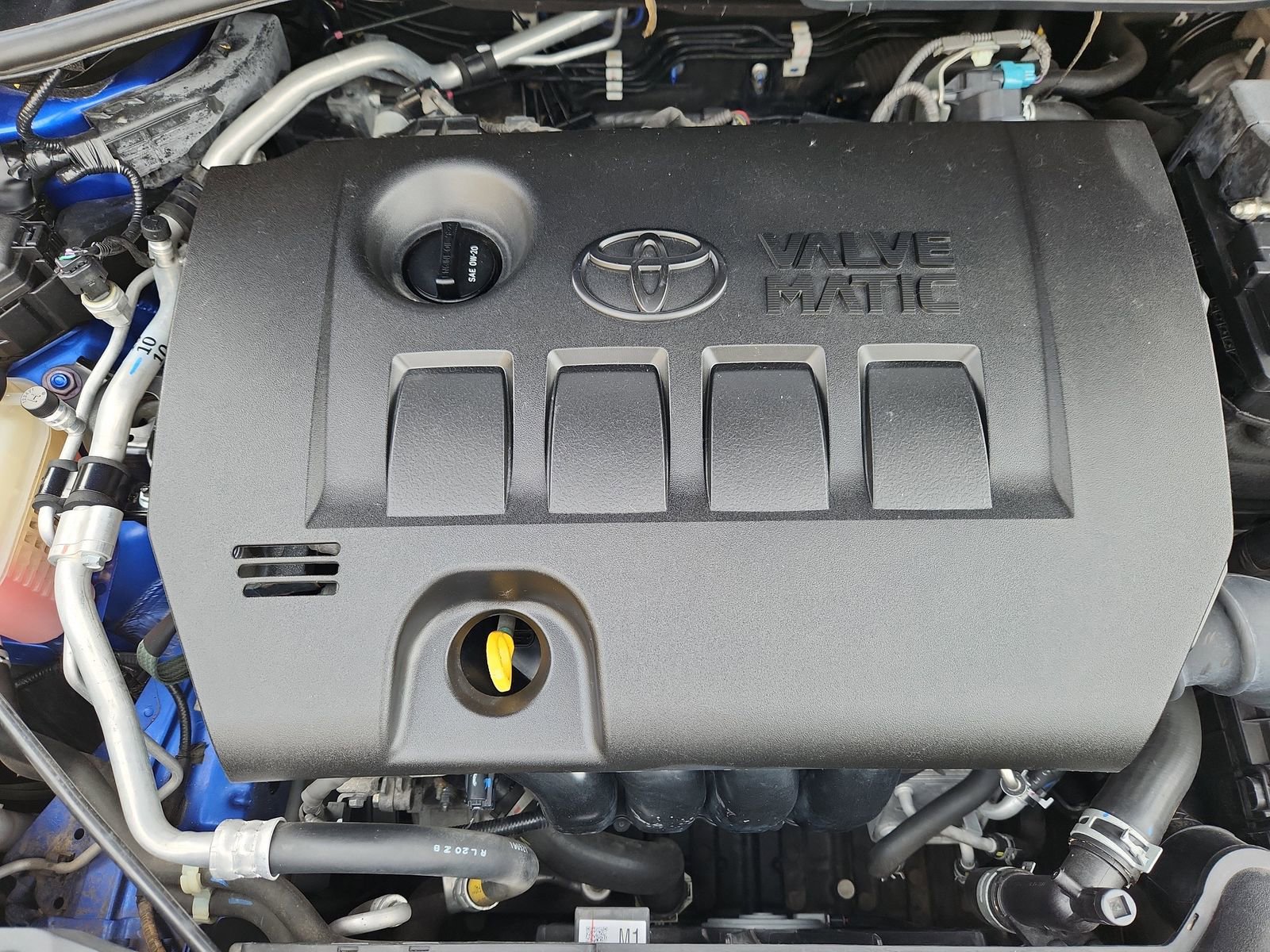Used 2019 Toyota C-HR XLE FWD image 16