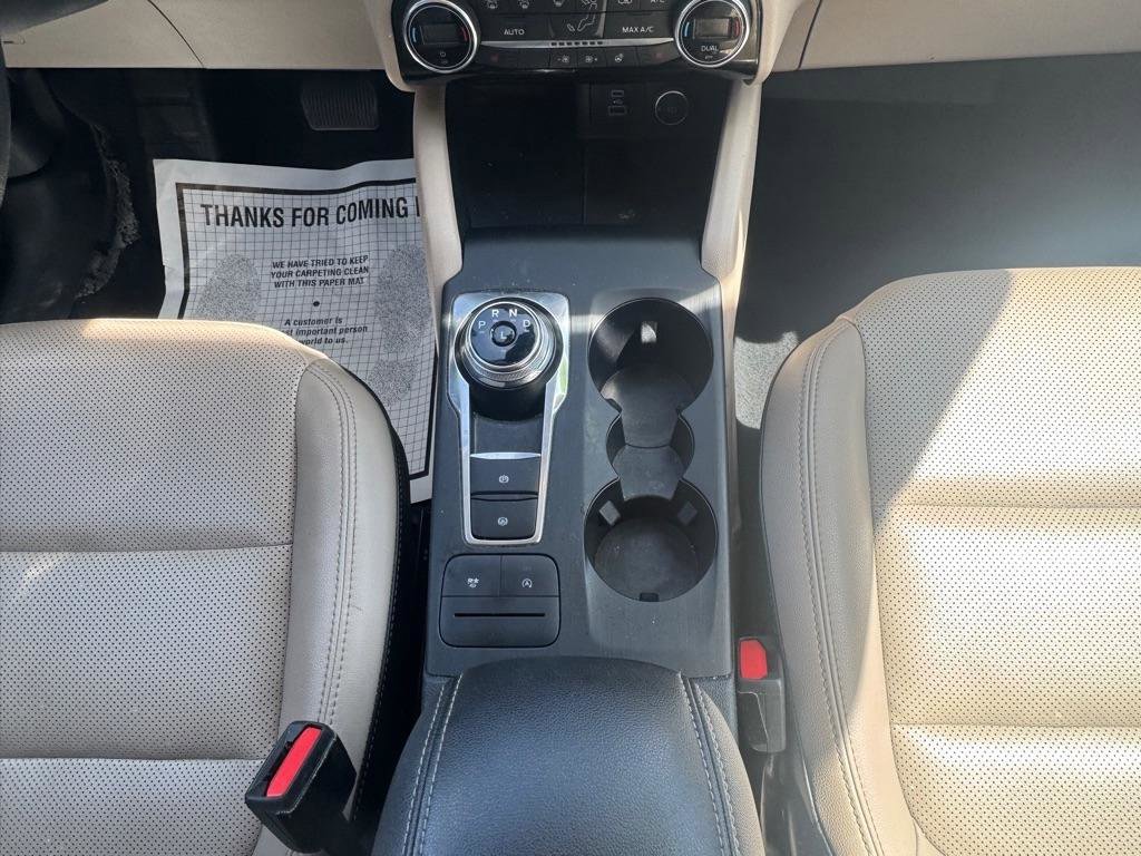 Used 2021 Ford Escape SEL image 16