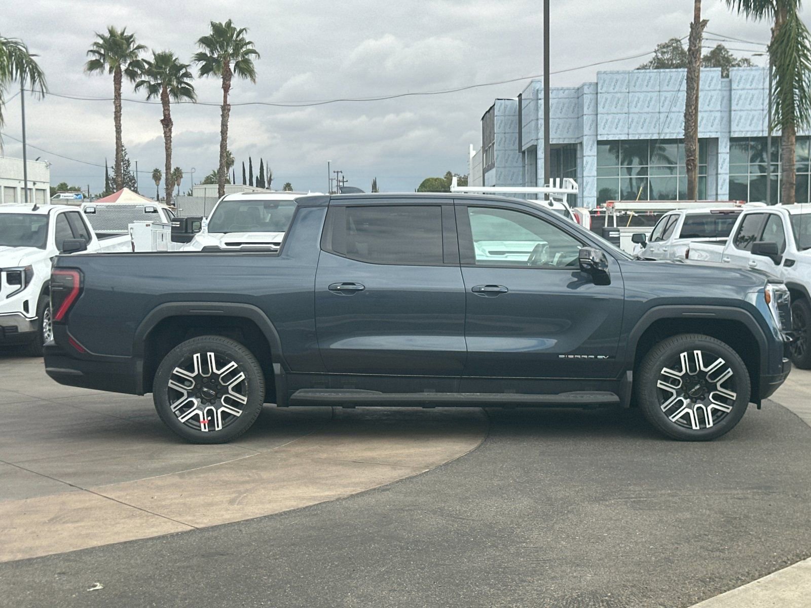 New 2026 GMC Sierra EV Elevation w/ Premium Package video 3