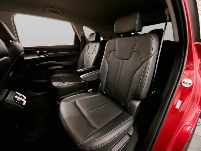 Used 2023 Kia Sorento EX AWD/4WD image 25