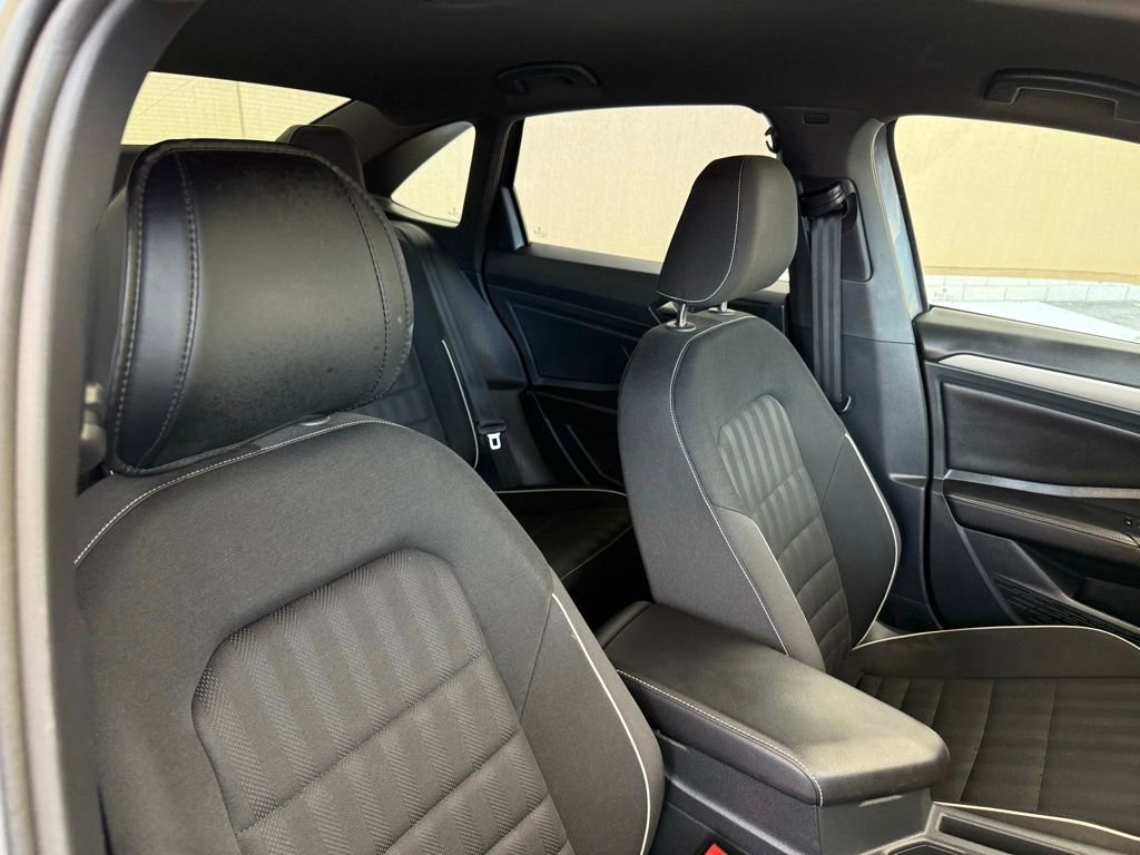 Used 2023 Volkswagen Jetta Sport image 18