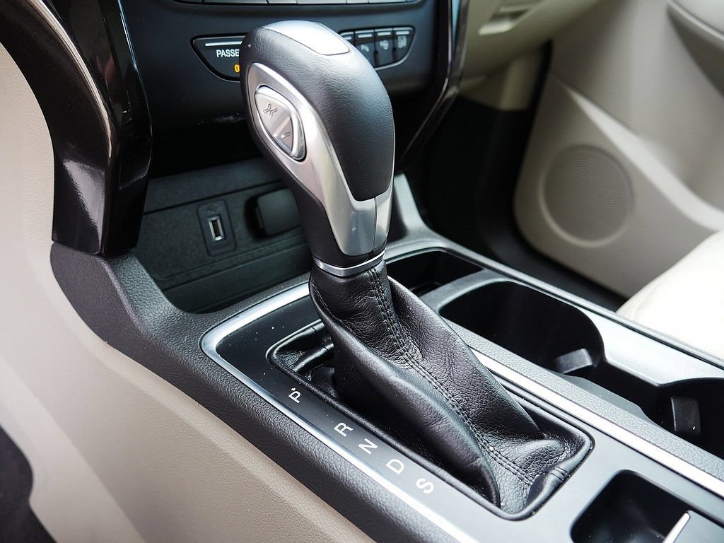 Used 2018 Ford Escape Titanium AWD/4WD image 46