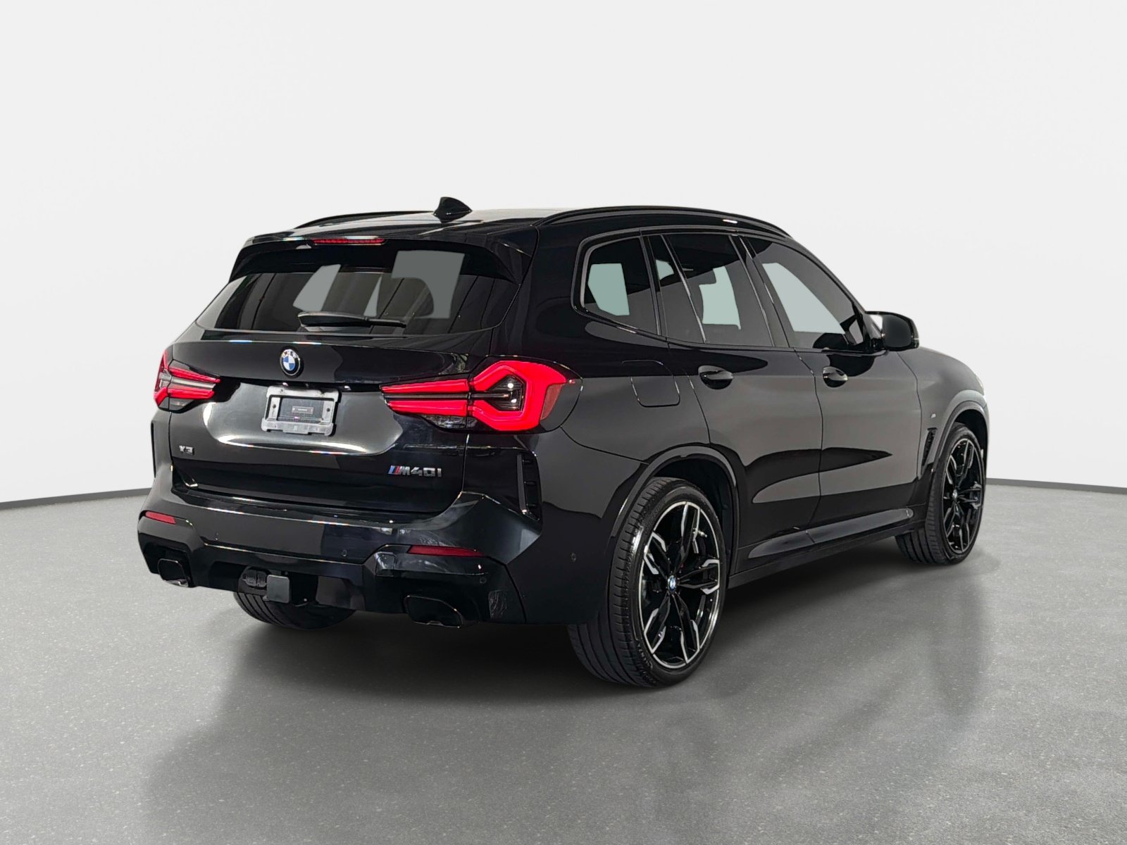 Used 2024 BMW X3 M40i w/ Premium Enhanced Package AWD/4WD image 3