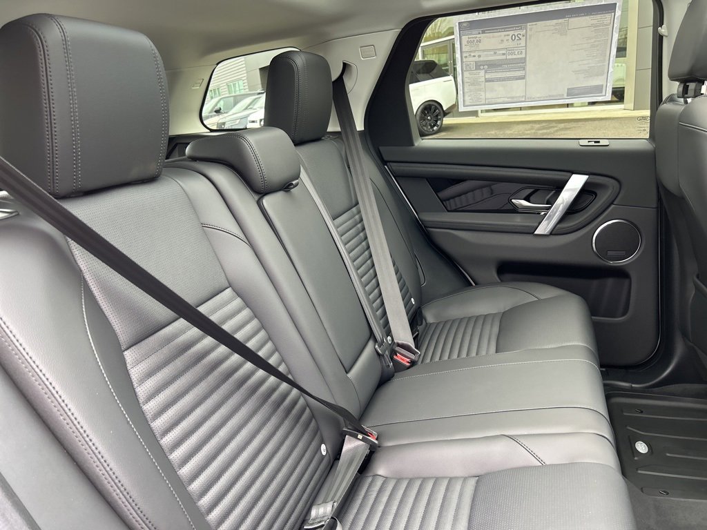 New 2025 Land Rover Discovery Sport S image 18