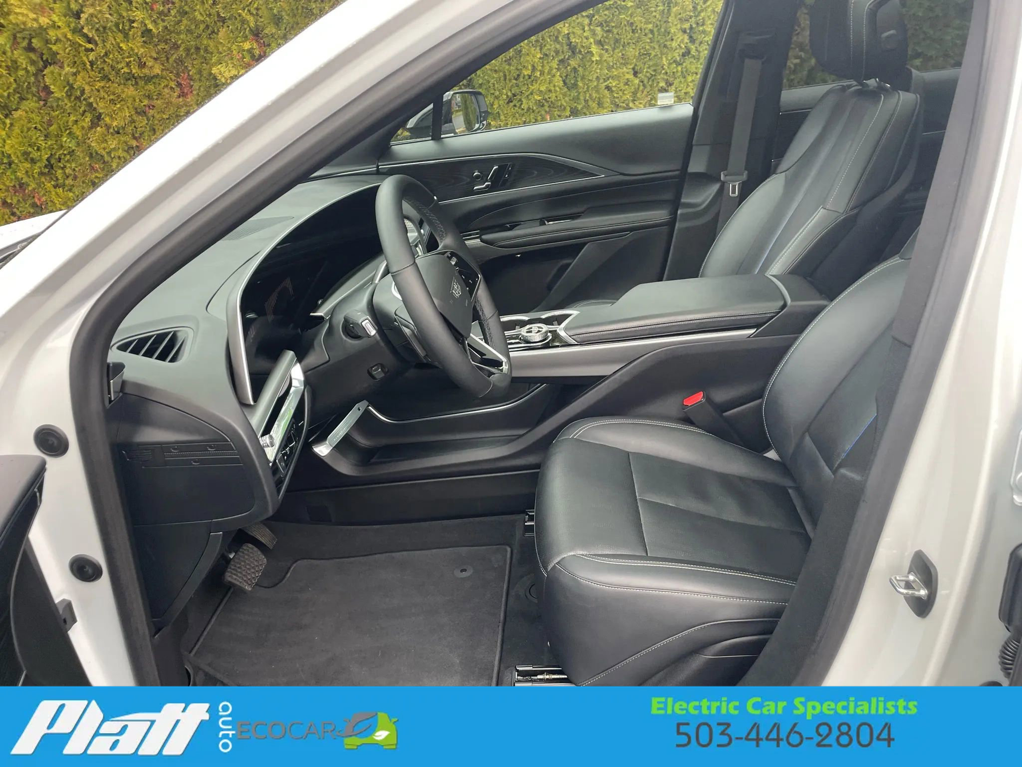 Used 2024 Cadillac Lyriq Sport image 23