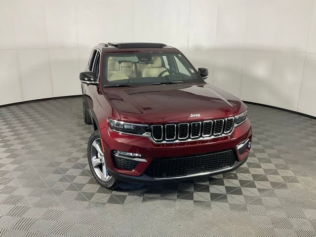 Used 2024 Jeep Grand Cherokee Limited w/ Luxury Tech Group II AWD/4WD image 41