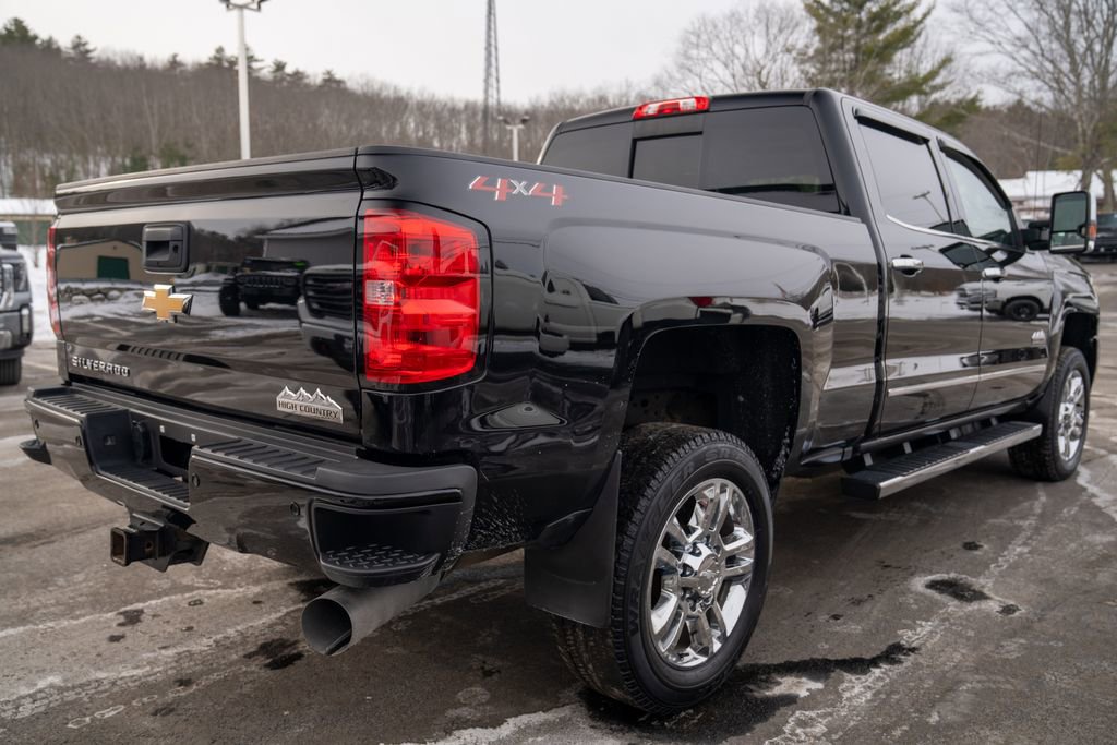 Used 2019 Chevrolet Silverado 2500 High Country w/ Duramax Plus Package image 7