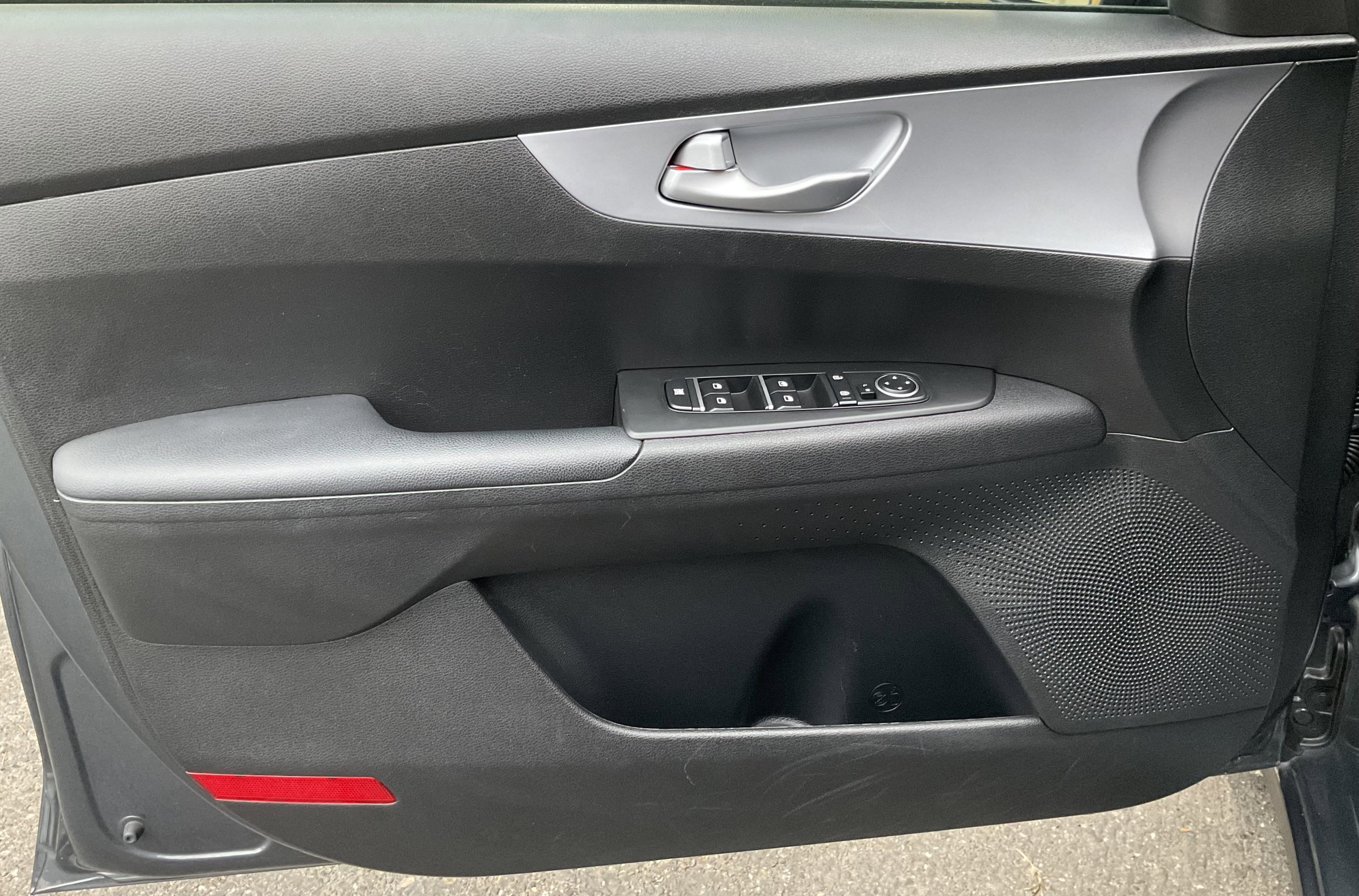 Used 2024 Kia Forte LXS FWD image 24