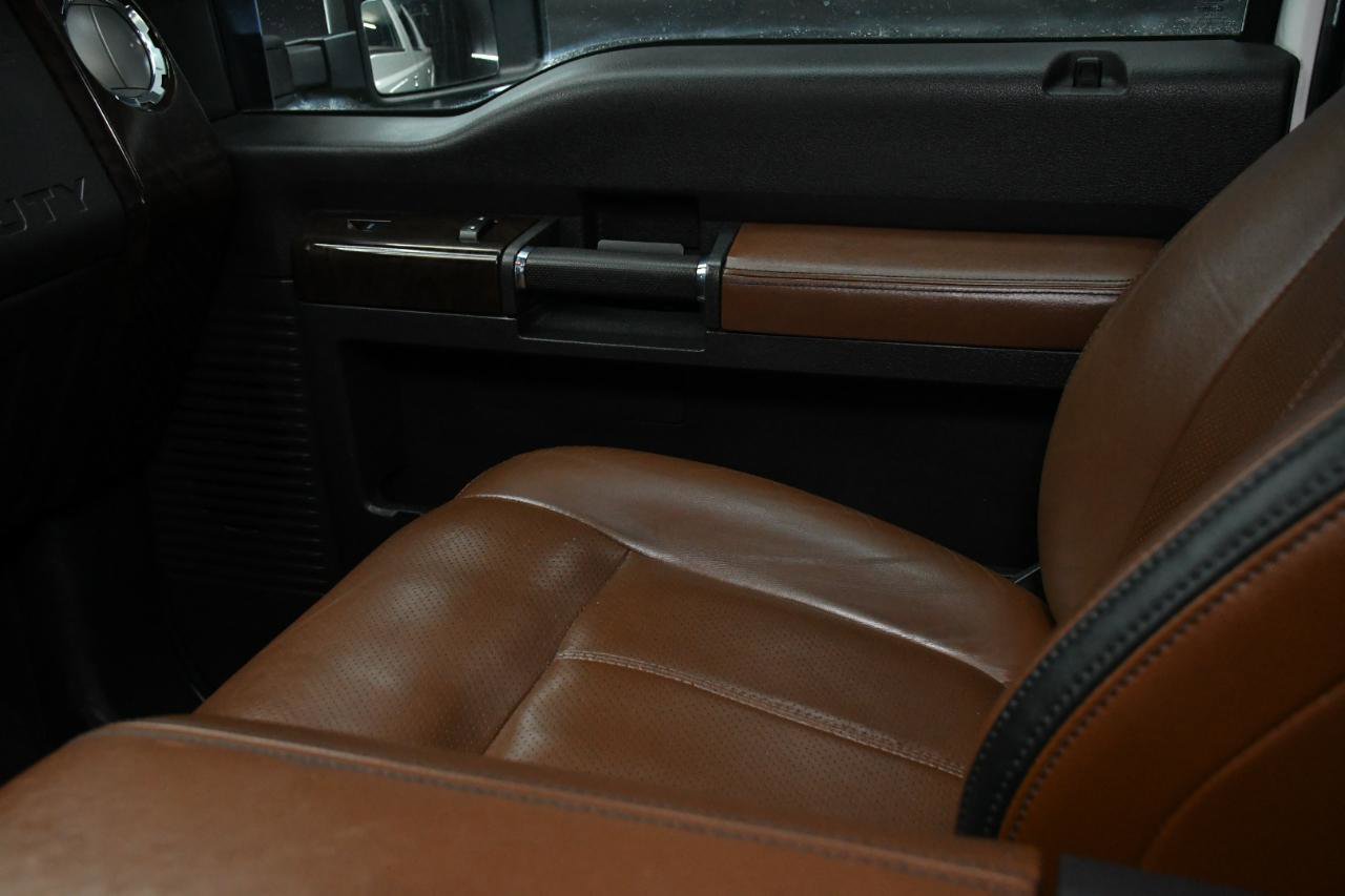 Used 2016 Ford F250 Platinum w/ FX4 Off-Road Package AWD/4WD image 31