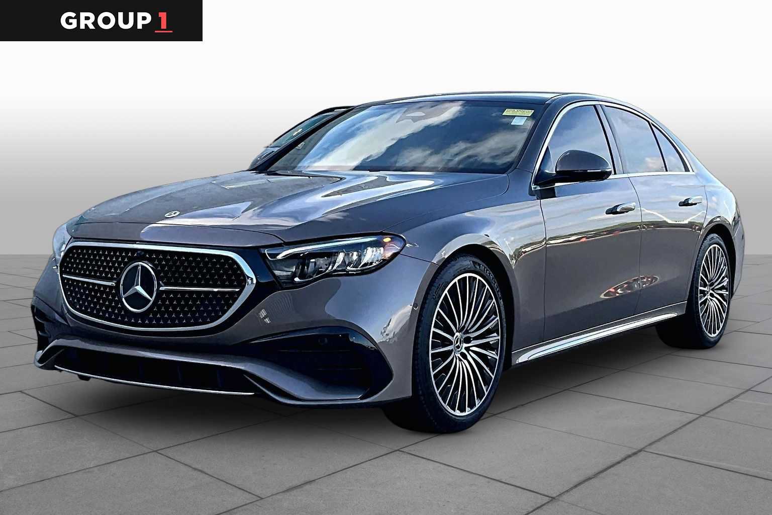 Used 2025 Mercedes-Benz E 350 Sedan image 1
