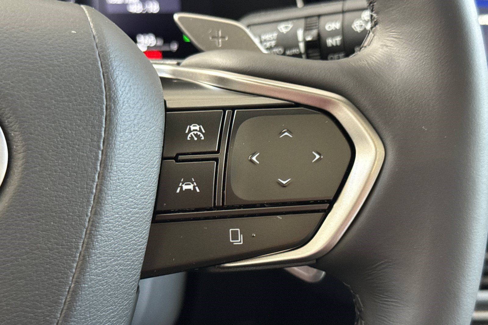 Certified 2026 Lexus TX 550h AWD Plug-In Hybrid w/ Technology Package image 32