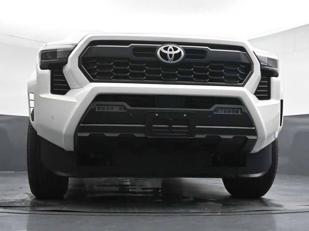 Used 2024 Toyota Tacoma TRD Sport w/ TRD Sport Upgrade Package AWD/4WD image 34