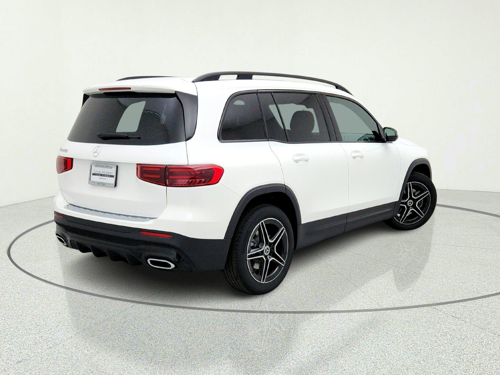 New 2026 Mercedes-Benz GLB 250 image 9