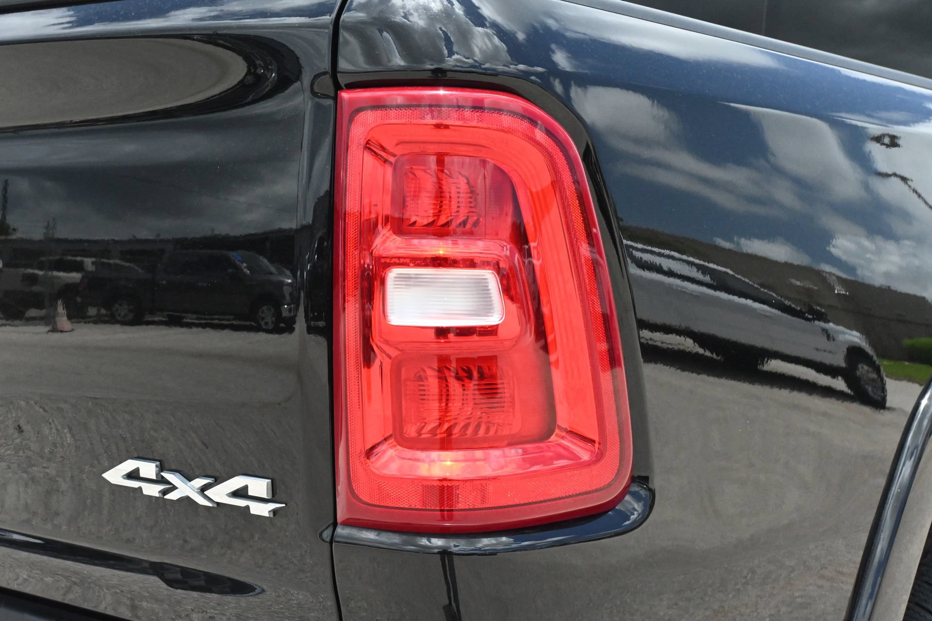Used 2026 RAM 1500 Laramie AWD/4WD image 19