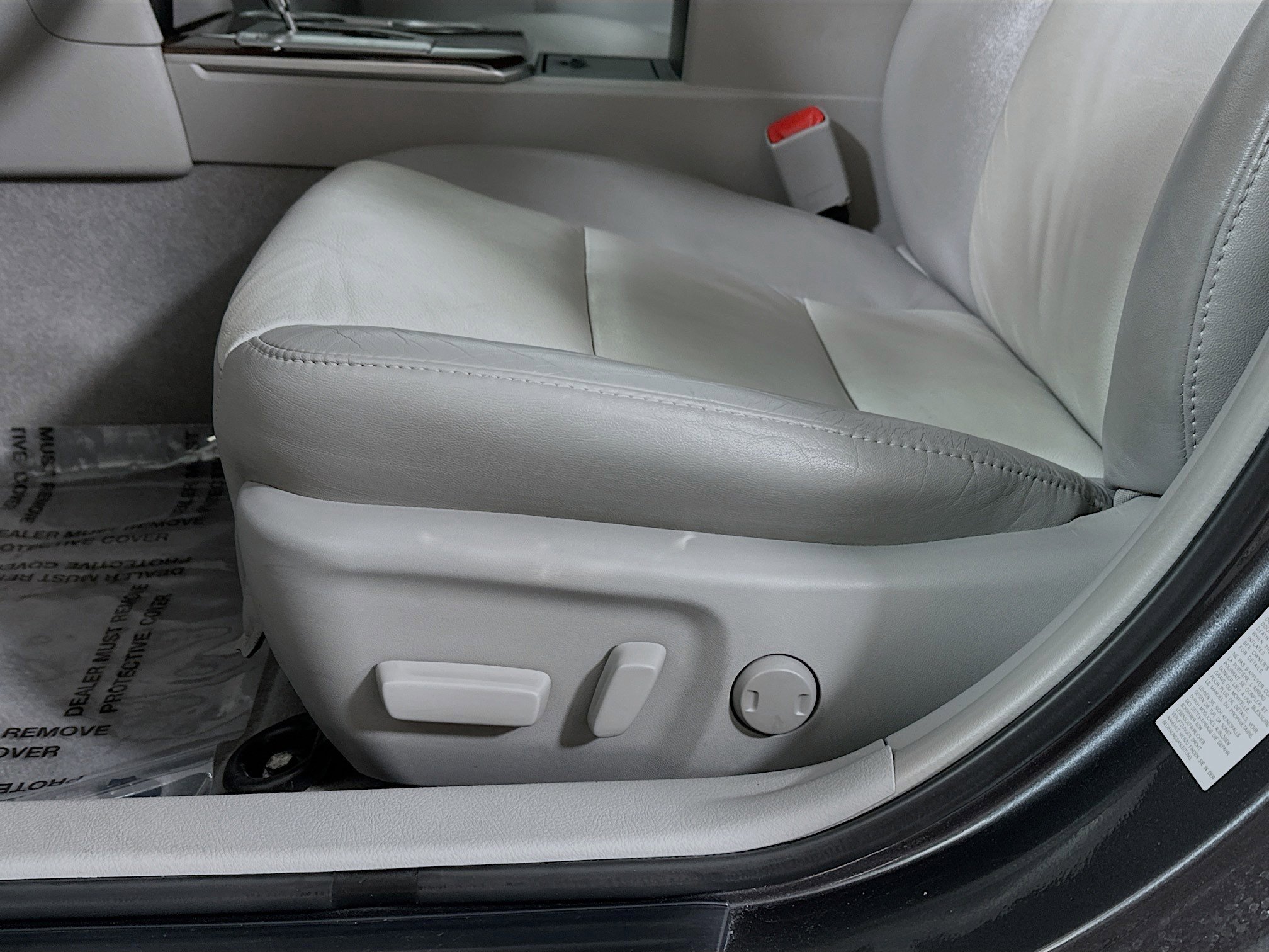 Used 2013 Toyota Camry XLE image 19