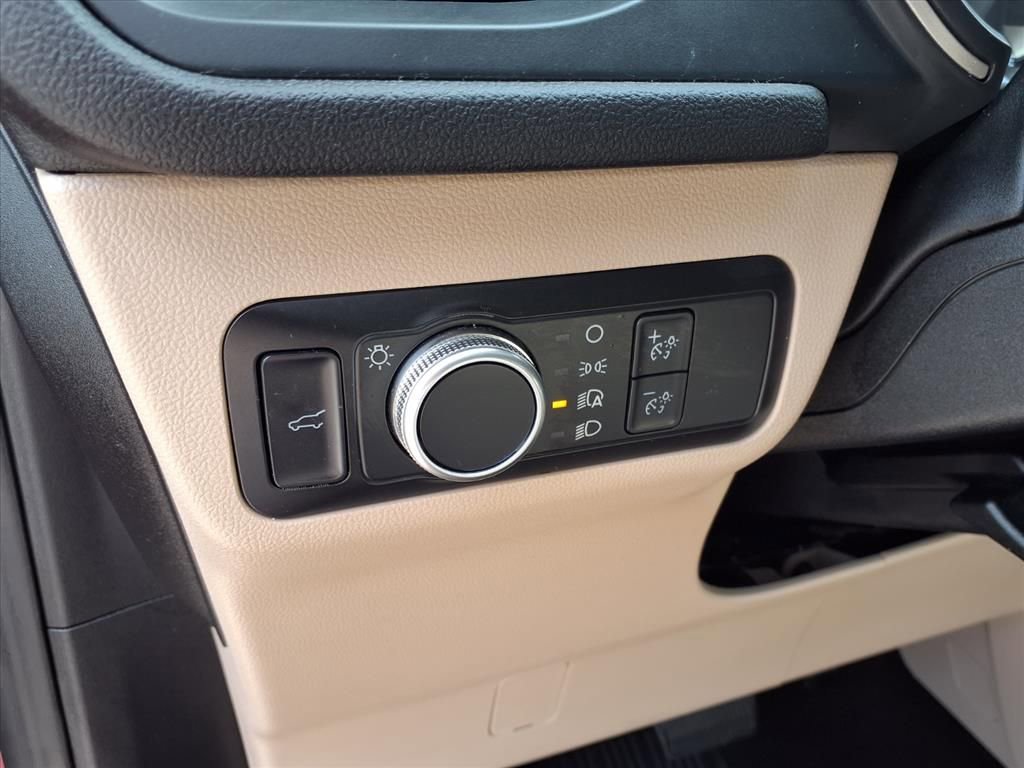 Used 2022 Ford Escape SE w/ Convenience Package image 22