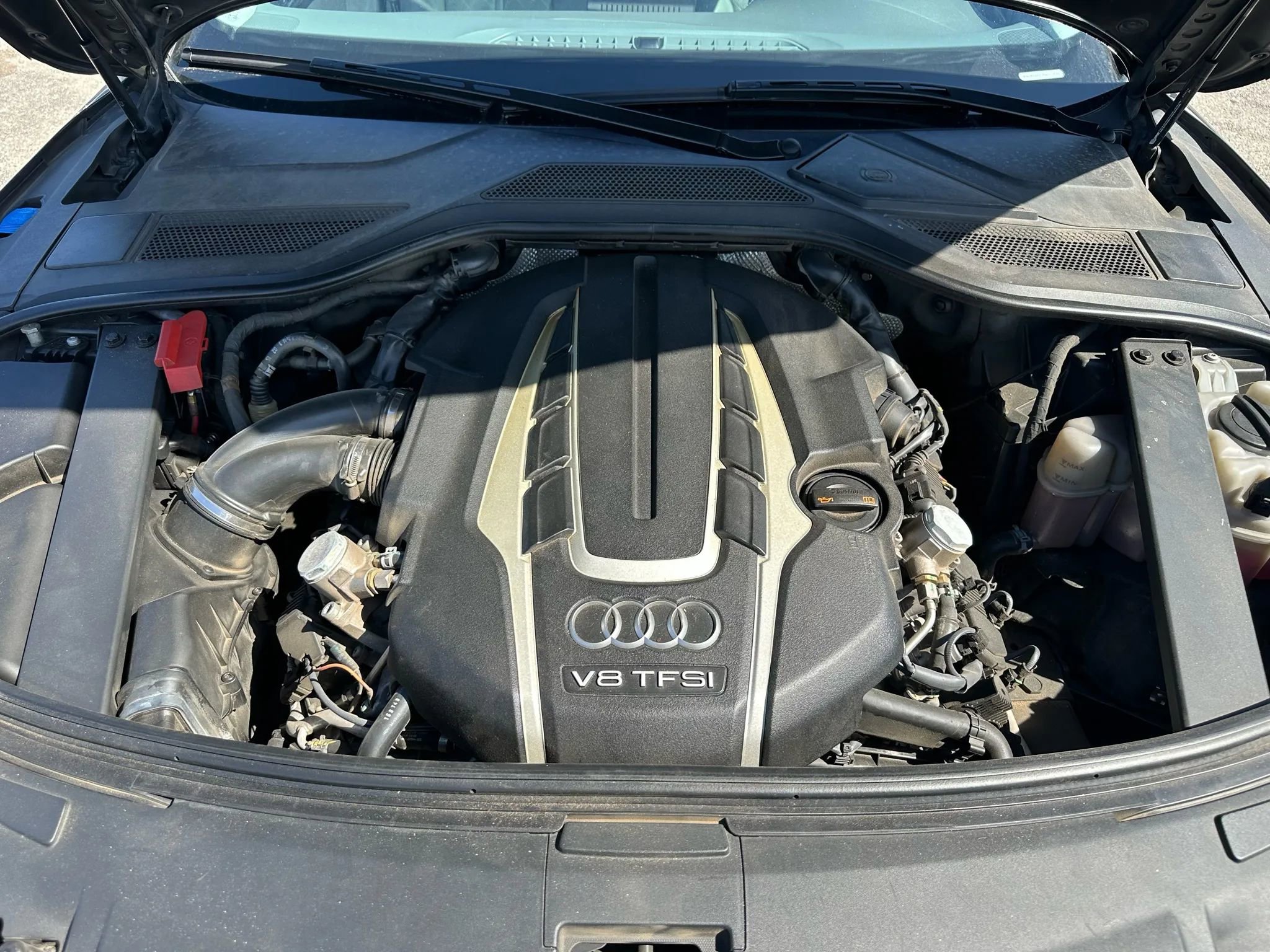 Used 2014 Audi A8 L 4.0T image 19