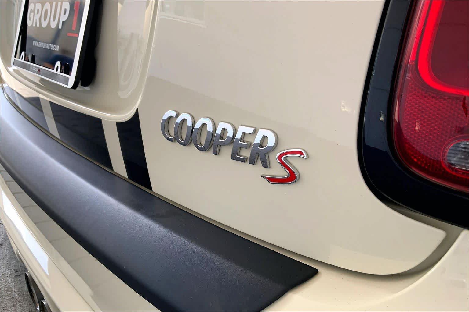 Used 2019 MINI Cooper S w/ Signature Upholstery Package FWD image 33