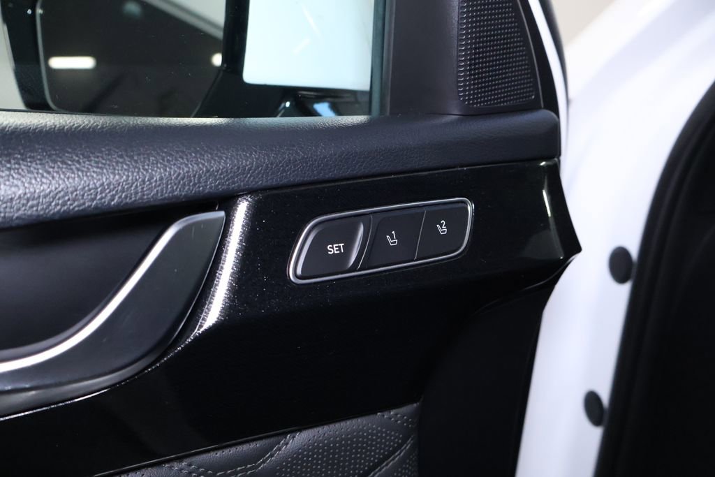 Used 2022 Hyundai Palisade Calligraphy image 14