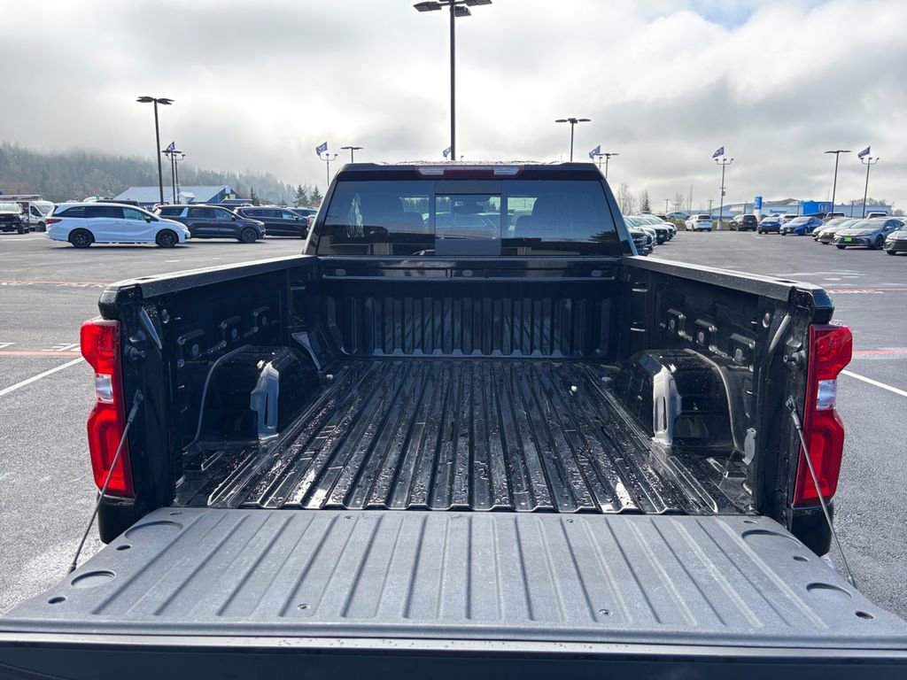 Used 2021 Chevrolet Silverado 1500 LTZ w/ LTZ Premium Package AWD/4WD image 25
