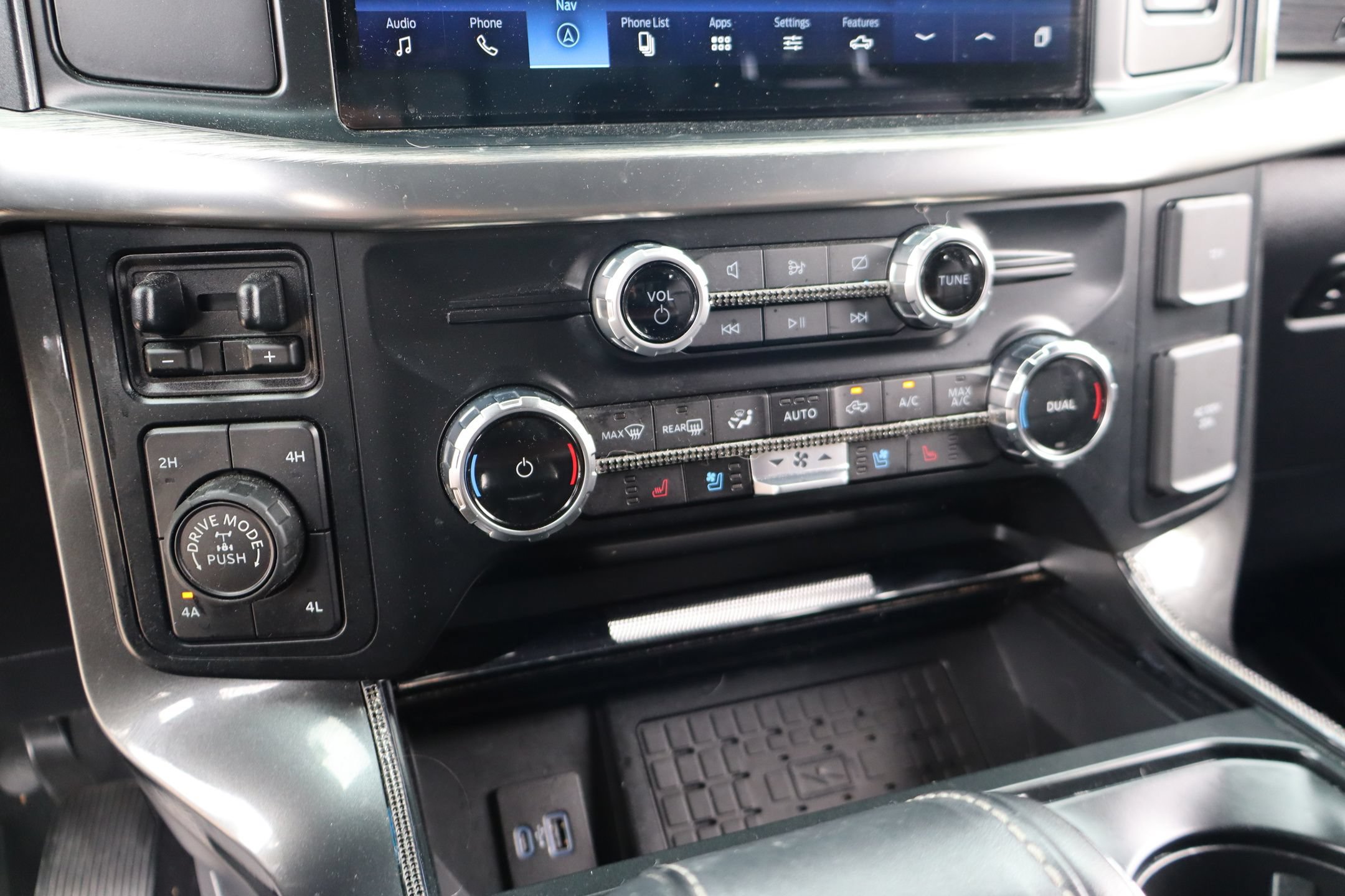 Used 2023 Ford F150 Lariat w/ Equipment Group 502A High AWD/4WD image 21