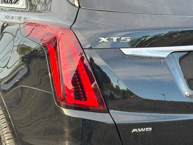 Used 2022 Cadillac XT5 Premium Luxury w/ Technology Package AWD/4WD image 13