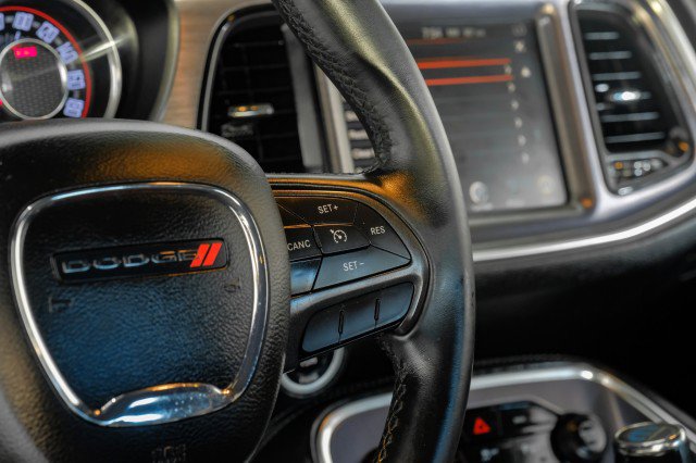 Used 2015 Dodge Challenger R/T Scat Pack RWD image 15