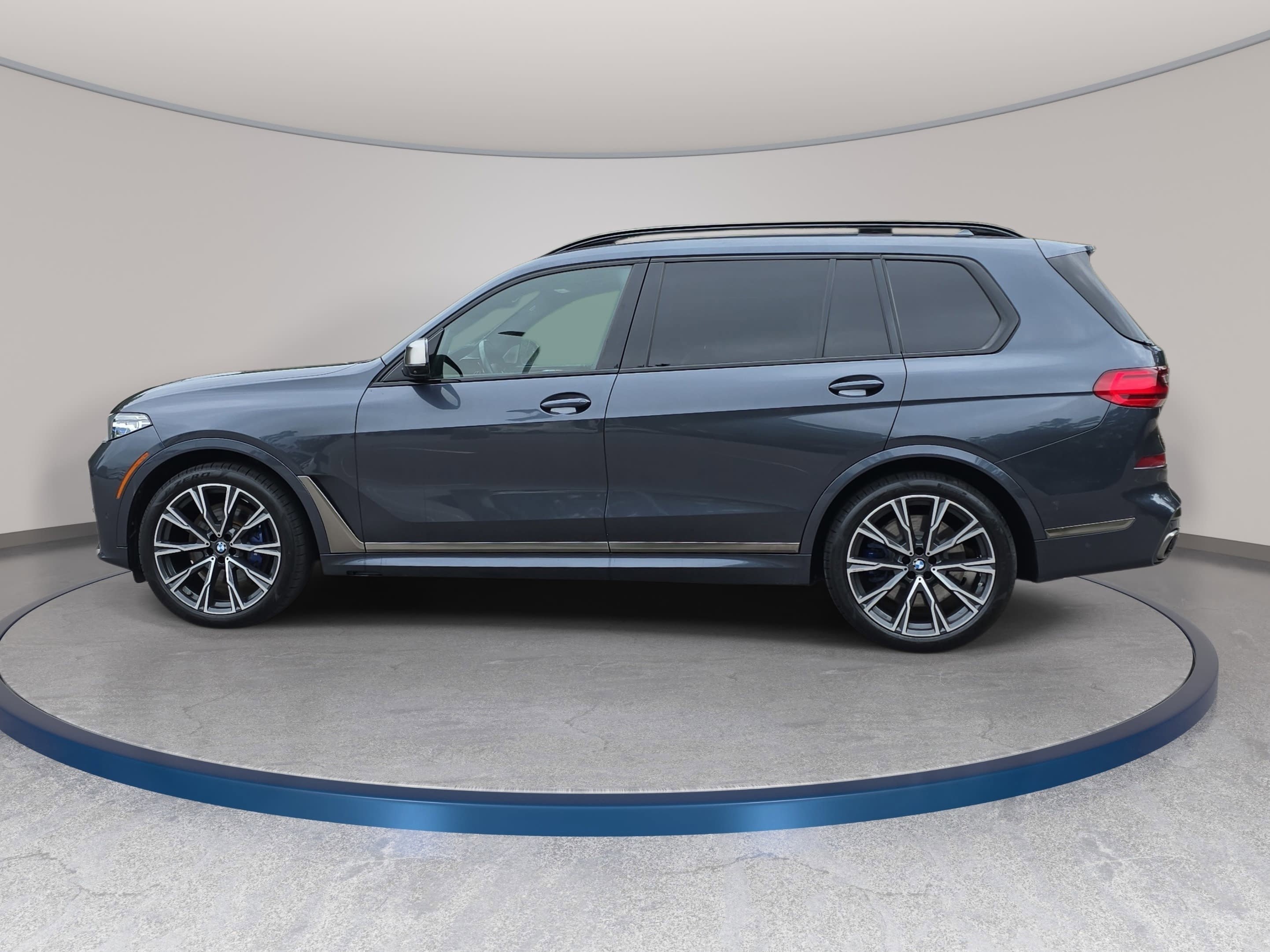 Used 2020 BMW X7 M50i w/ Dynamic Handling Package AWD/4WD image 9