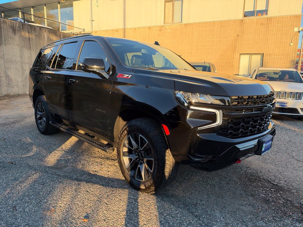 Used 2023 Chevrolet Tahoe Z71 w/ Luxury Package AWD/4WD image 8
