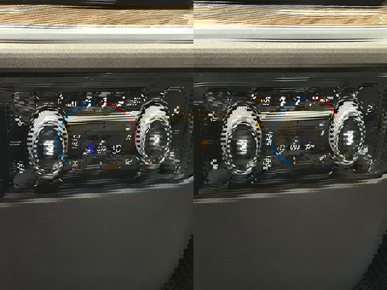 Certified 2024 Chevrolet Silverado 1500 LT image 23