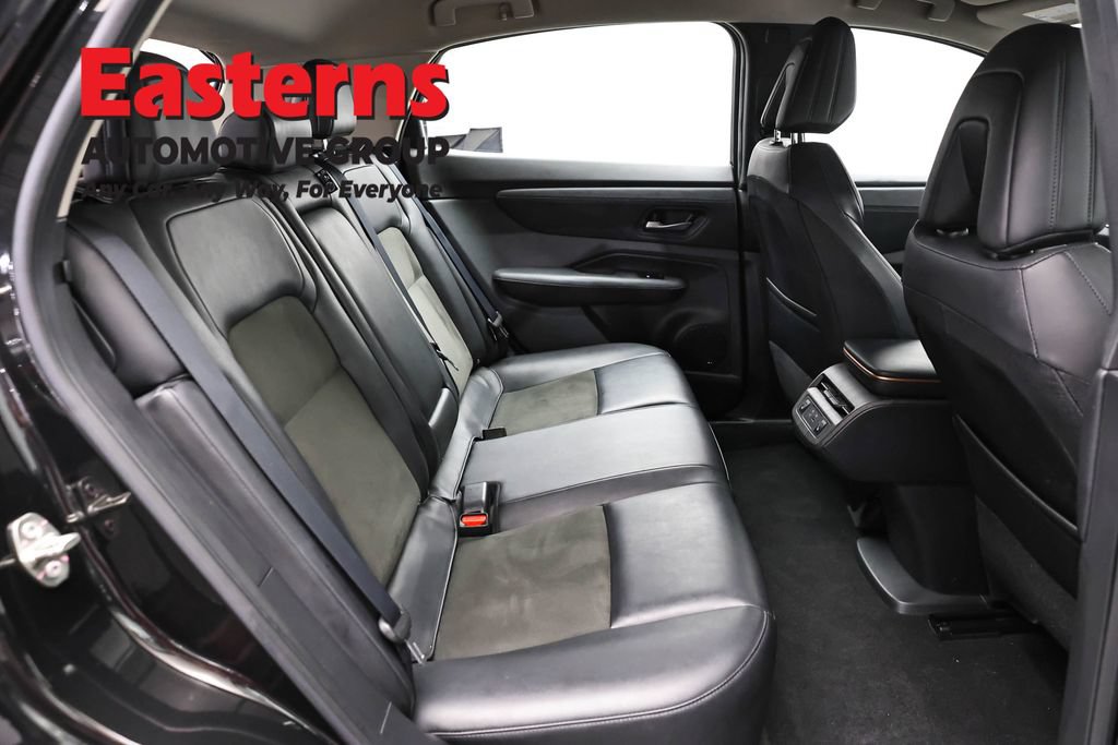 Used 2023 Nissan Ariya FWD image 24
