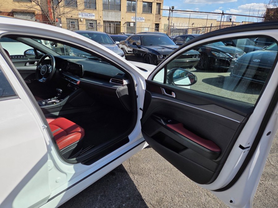 Used 2023 Kia K5 GT-Line image 9