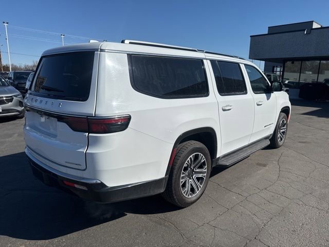 Used 2023 Jeep Wagoneer L Series II image 9