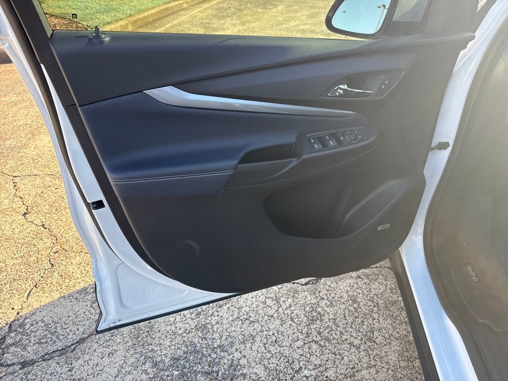 Used 2023 Chevrolet Bolt EUV Premier w/ Sun & Sound Package image 20